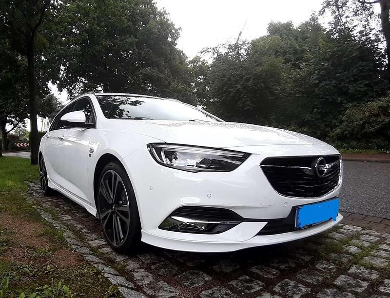 Gebraucht Opel Insignia Country Tourer Innovation 260 PS (191 kW) 2017 Weiß Kombi