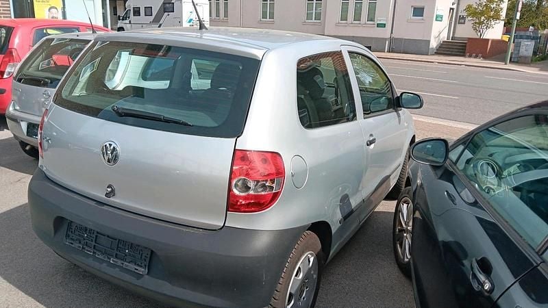 Gebraucht VW Fox 54 PS (39 kW) 2009 Silber Kleinwagen