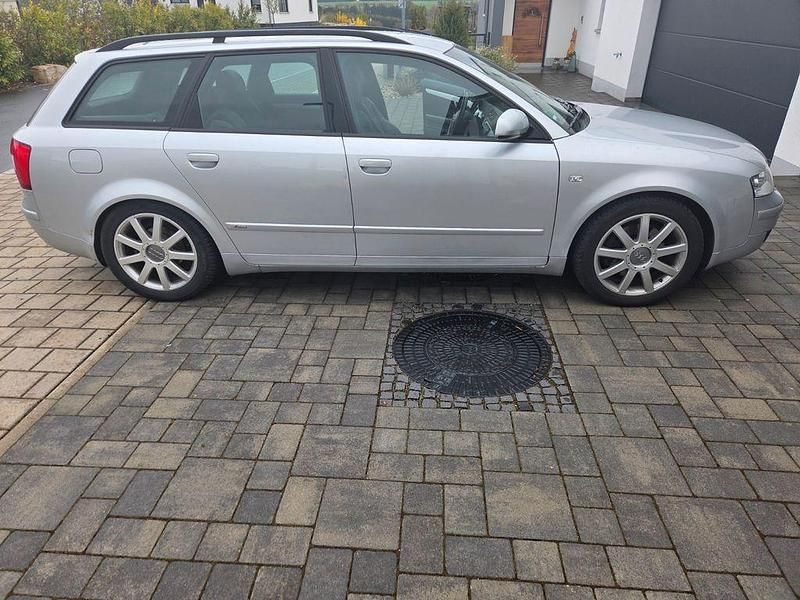 Second-hand Audi A4 S-Line 170 CP (125 kW) 2002 Argintiu Break