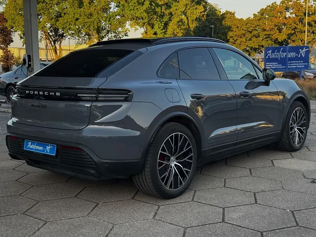 Gebraucht Porsche Macan 4 Electric Chrono 380 kW (517 PS) 2025 Grau SUV