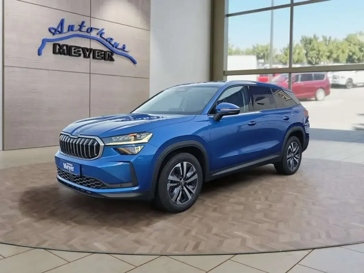 Neu Skoda Kodiaq 150 PS (110 kW) 2025 Race blau SUV