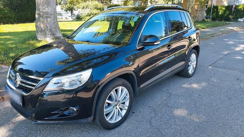 Schwarz Gebraucht 2008 VW Tiguan SUV | 8.990 € (Etwas zu teuer) - Bild 1/1