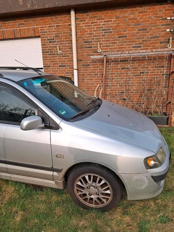 Gebraucht Mitsubishi Space Star 82 PS (60 kW) 2003 Grau Van / Kleinbus