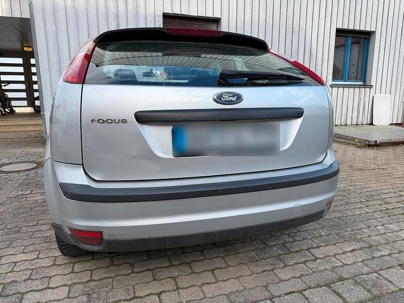 Second-hand Ford Focus 100 CP (73 kW) 2005 Berlinǎ