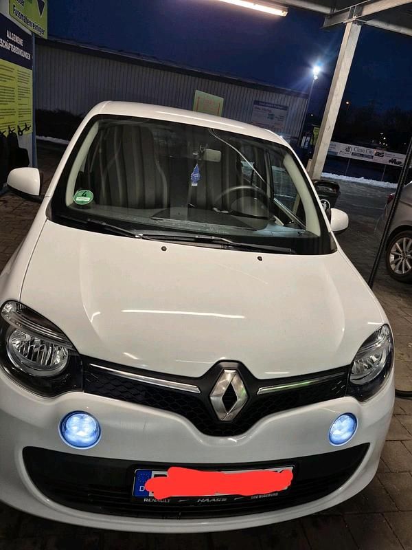 Weiß Gebraucht 2016 Renault Twingo Kleinwagen | 5.800 € (Fairer Preis) - Bild 1/4