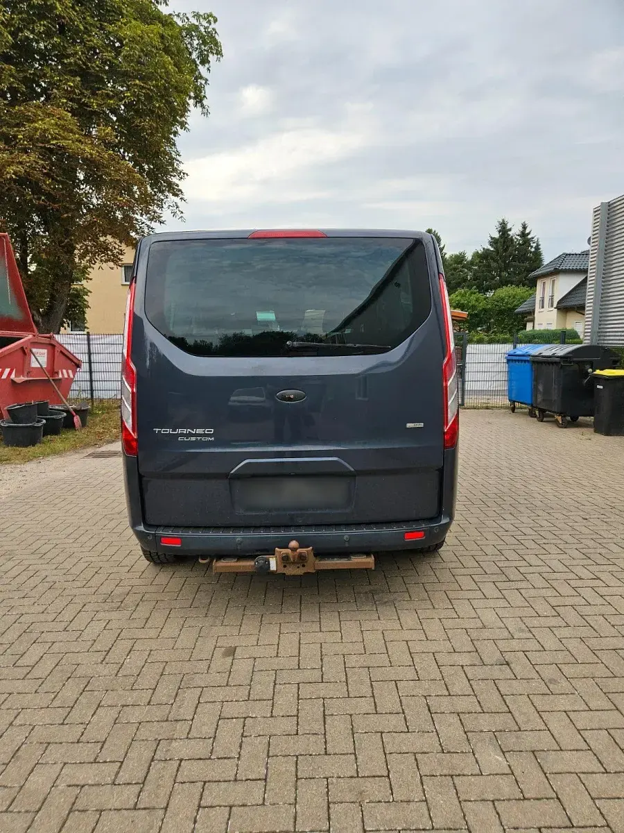 Gebraucht Ford Tourneo 155 PS (114 kW) 2013 Grau Van / Kleinbus