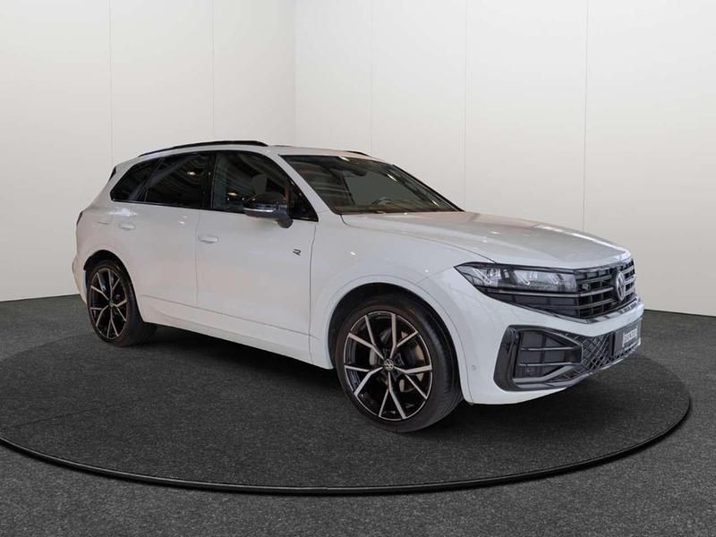 Gebraucht VW Touareg Style 286 PS (210 kW) 2024 Weiss SUV