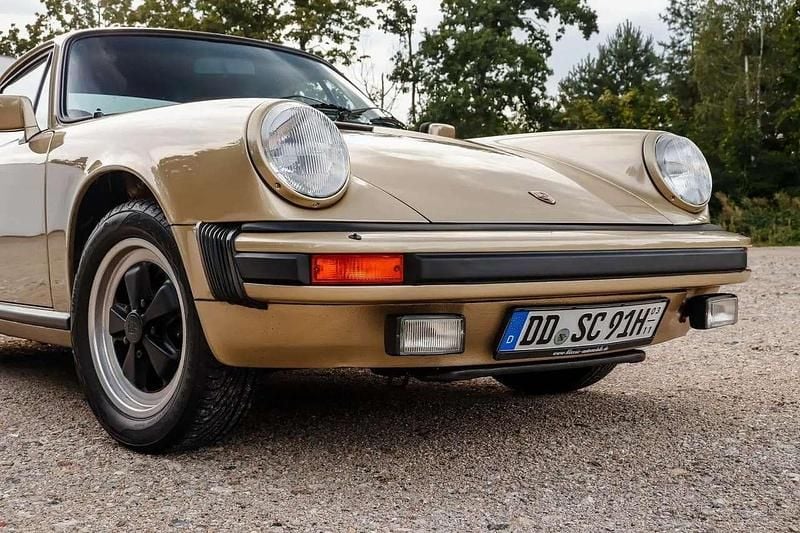 Gold Gebraucht 1983 Porsche 911SC Coupé | 42.900 € - Bild 1/4