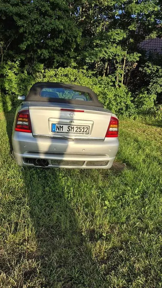Gebraucht Opel Astra 147 PS (108 kW) 2005 Silber Cabrio