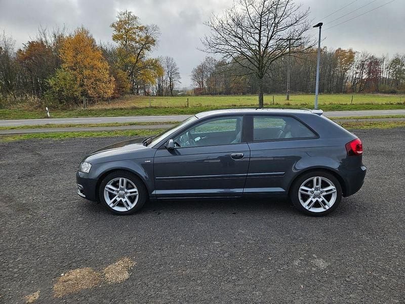 Gebraucht Audi A3 S-Line 170 PS (125 kW) 2012 Grau Limousine