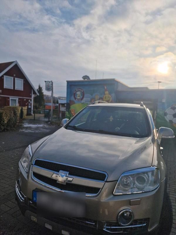 Gebraucht Chevrolet Captiva 150 PS (110 kW) 2009 Gold SUV