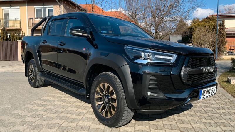 Gebraucht Toyota HiLux 204 PS (150 kW) 2024 Schwarz Pickup