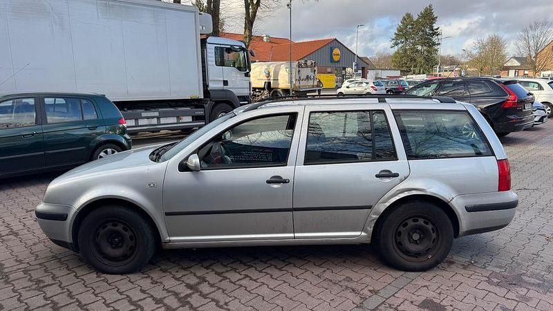 Gebraucht VW Golf IV Basis 101 PS (74 kW) 2004 Silber Kombi