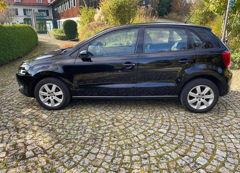 Gebraucht VW Polo Highline 90 PS (66 kW) 2014 Schwarz Kleinwagen