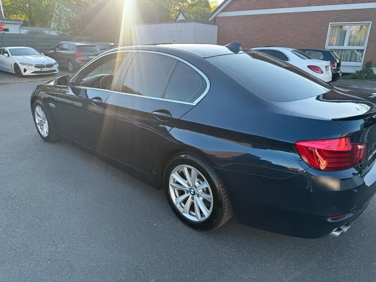 Gebraucht BMW 520 196 PS (144 kW) 2015 Limousine