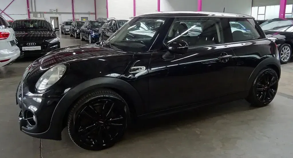 Używany Mini John Cooper Works 192 KM (141 kW) 2014 Czarny Hatchback