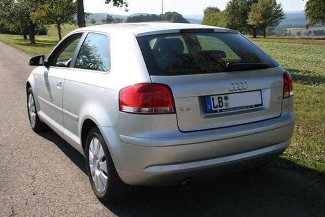 Gebraucht Audi A3 Attraction 139 PS (102 kW) 2007 Silber Kleinwagen