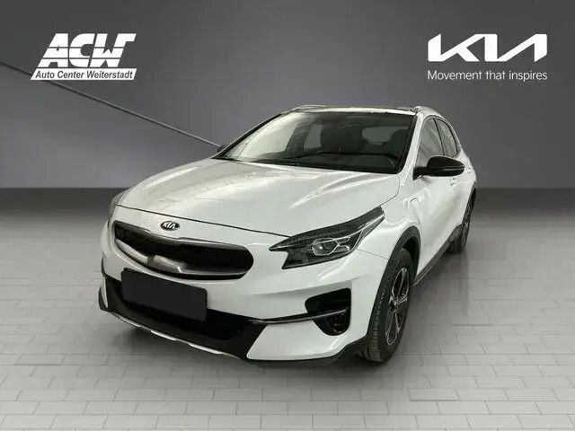 Weiß Gebraucht 2020 Kia XCeed Spirit SUV | 19.877 € (Fairer Preis) - Bild 1/4