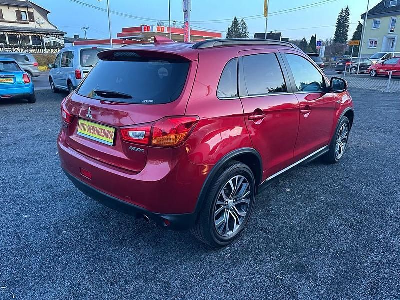 Gebraucht Mitsubishi ASX Edition 150 PS (110 kW) 2017 Rot SUV