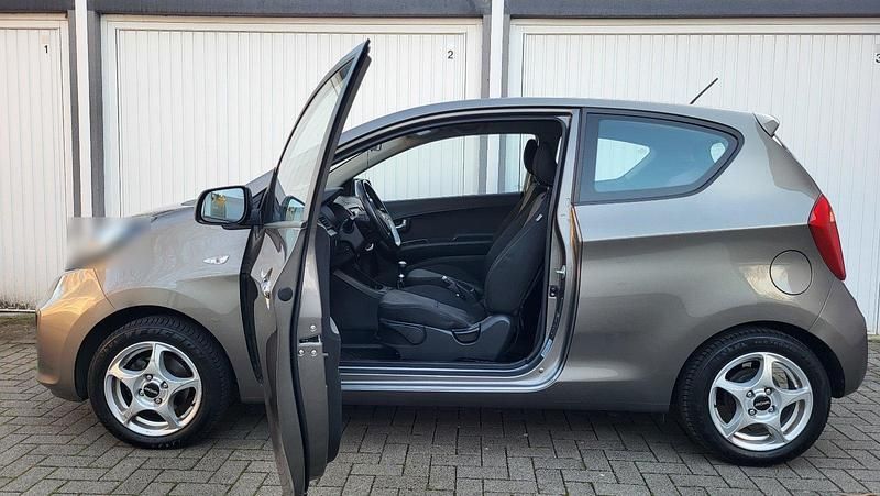 Gebraucht Kia Picanto 69 PS (50 kW) 2014 Grau Kleinwagen