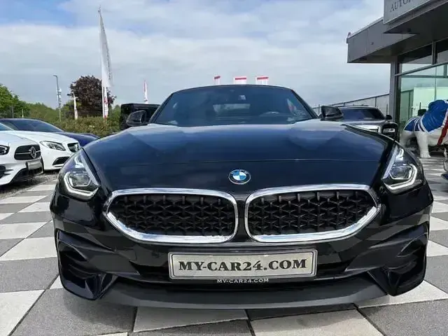 Gebraucht BMW Z4 Sport Line 197 PS (144 kW) 2019 Schwarz Cabrio