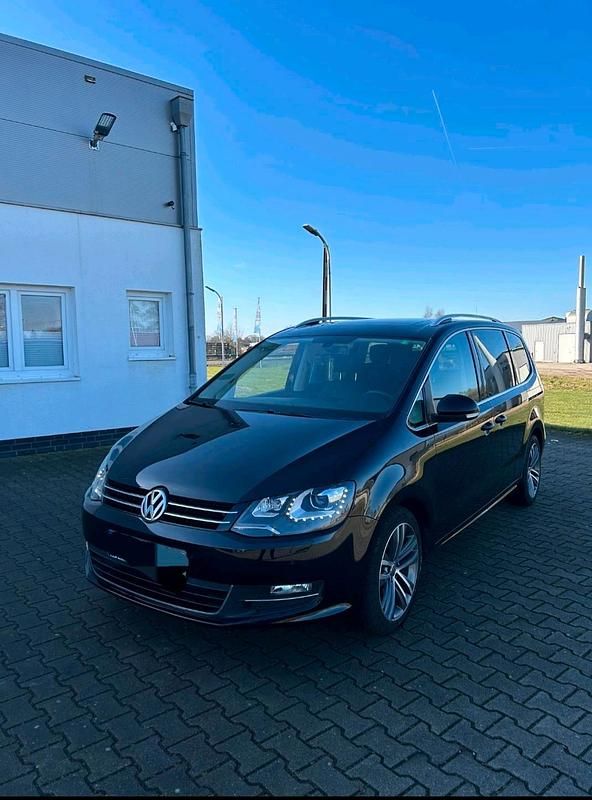 Schwarz Gebraucht 2013 VW Sharan Highline Van / Kleinbus | 15.999 € (Fairer Preis) - Bild 1/4