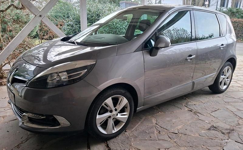 Gebraucht Renault Scénic III Dynamique 110 PS (80 kW) 2012 Silber Van / Kleinbus