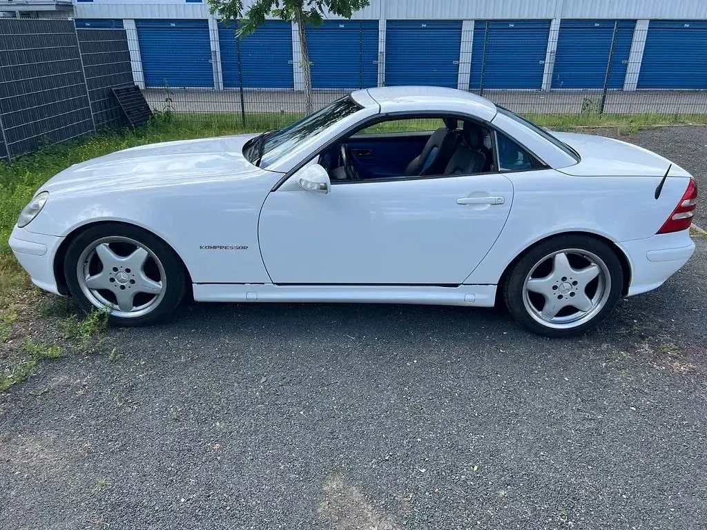 Gebraucht Mercedes SLK200 Edition 163 PS (119 kW) 2000 Weiß Cabrio