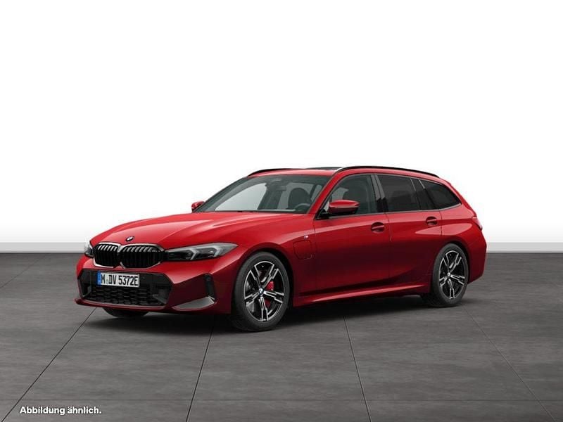 Rot Gebraucht 2024 BMW 330e Kombi | 50.664 € (Teuer) - Bild 1/3