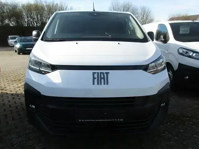 Gebraucht Fiat Scudo 145 PS (106 kW) 2024 Weiß Van