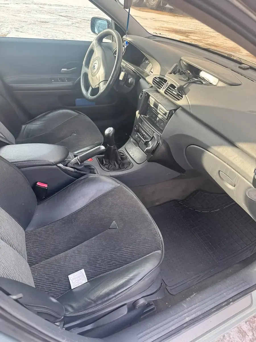 Gebraucht Renault Laguna II 2004 Silber Limousine