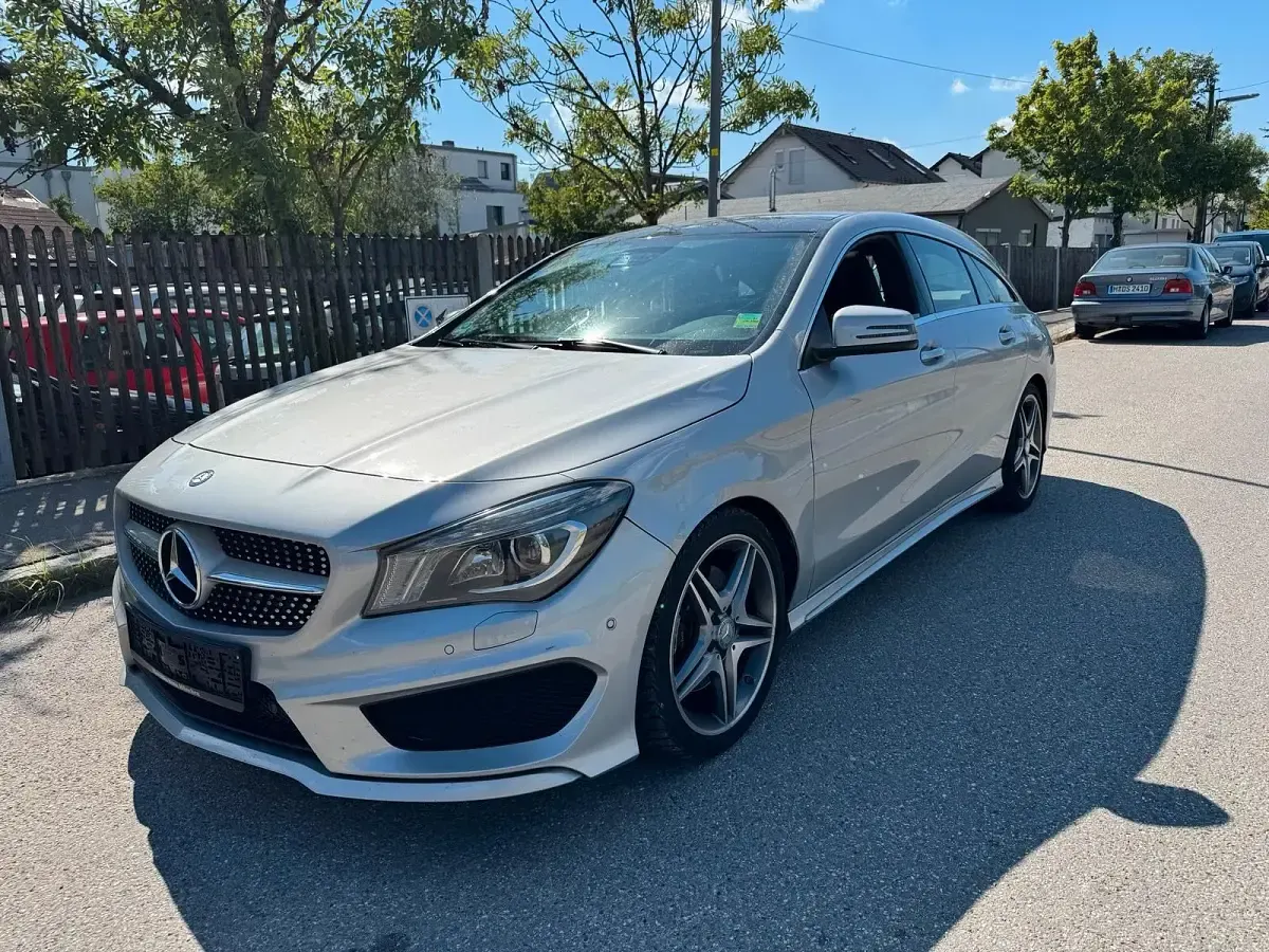 Gebraucht Mercedes CLA250 Sport 211 PS (155 kW) 2015 Silber Coupé