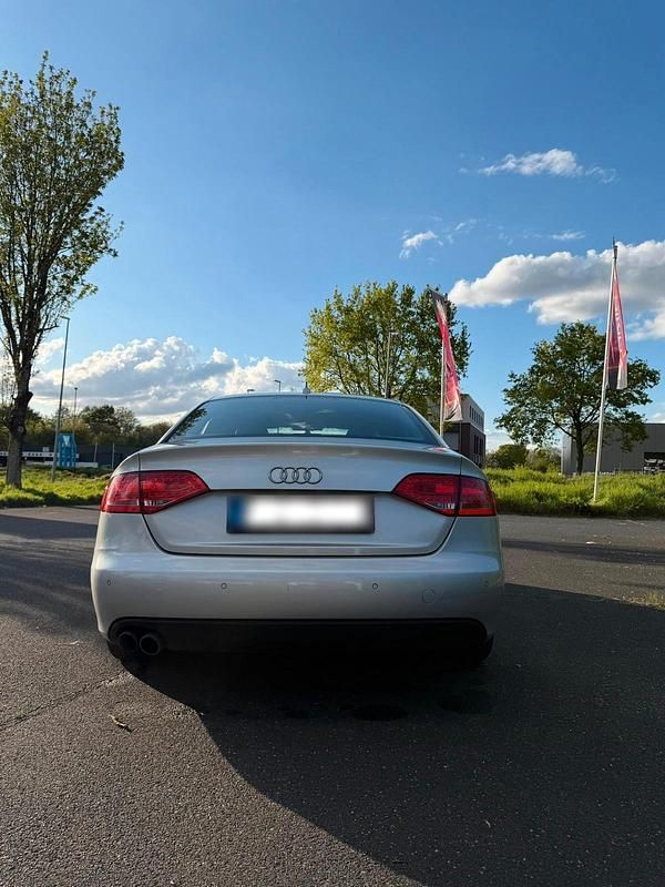 Gebraucht Audi A4 S-Line 160 PS (117 kW) 2010 Silber Limousine
