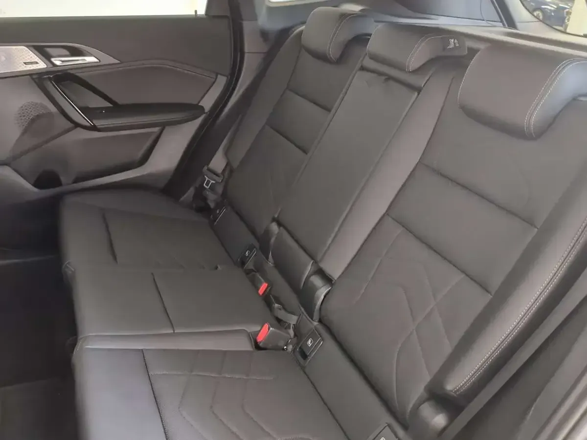 Gebraucht BMW X1 Sport Line 150 PS (110 kW) 2023 Grün SUV