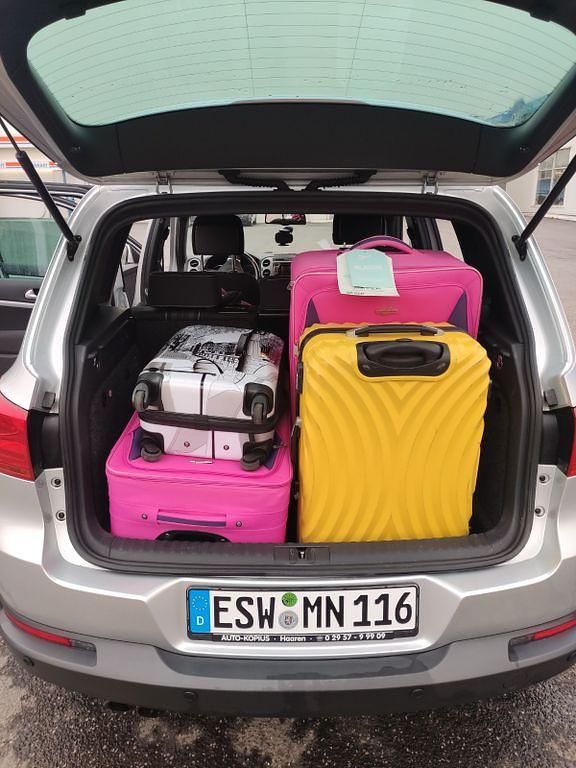 Gebraucht VW Tiguan LOUNGE 125 PS (91 kW) 2016 Silber SUV