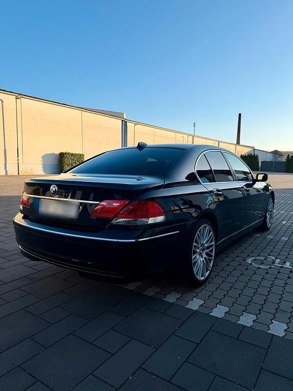 Gebraucht BMW 740 306 PS (225 kW) 2005 Schwarz Limousine