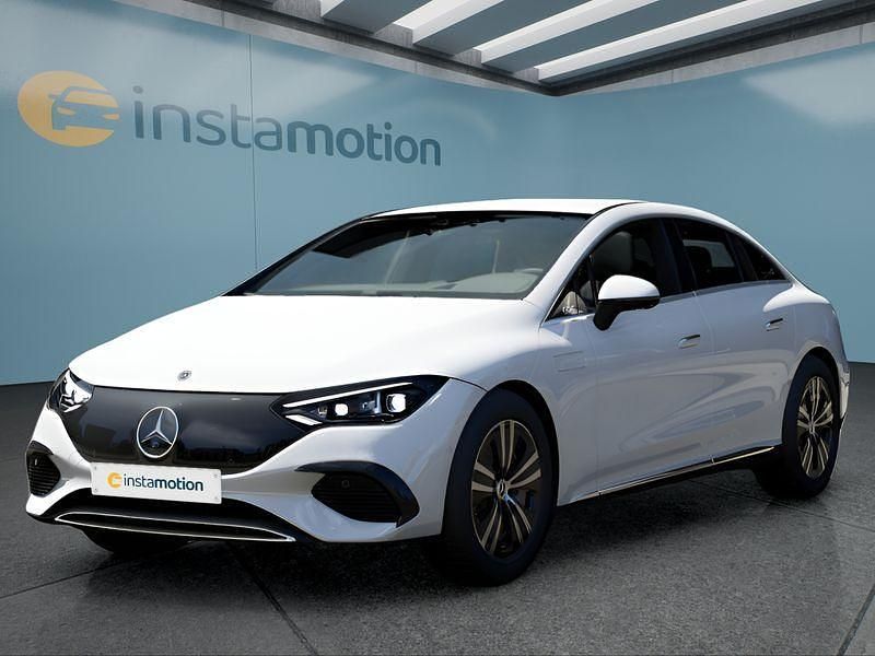 Weiß Gebraucht 2024 Mercedes EQE300 Limousine | 52.199 € (Etwas zu teuer) - Bild 1/4