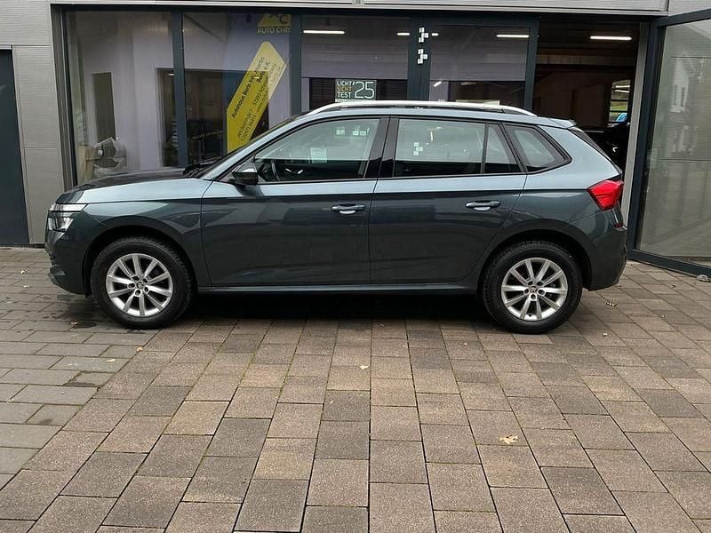 Quartz graumetallic Gebraucht 2020 Skoda Kamiq Ambition SUV | 18.750 € (Guter Preis) - Bild 1/4