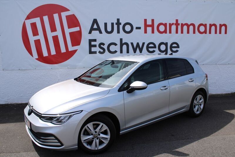 Reflexsilber Gebraucht 2023 VW Golf VIII Business Limousine | 24.280 € (Guter Preis) - Bild 1/4