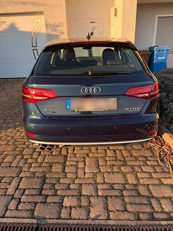 Gebraucht Audi A3 Design 184 PS (135 kW) 2019 Blau Limousine