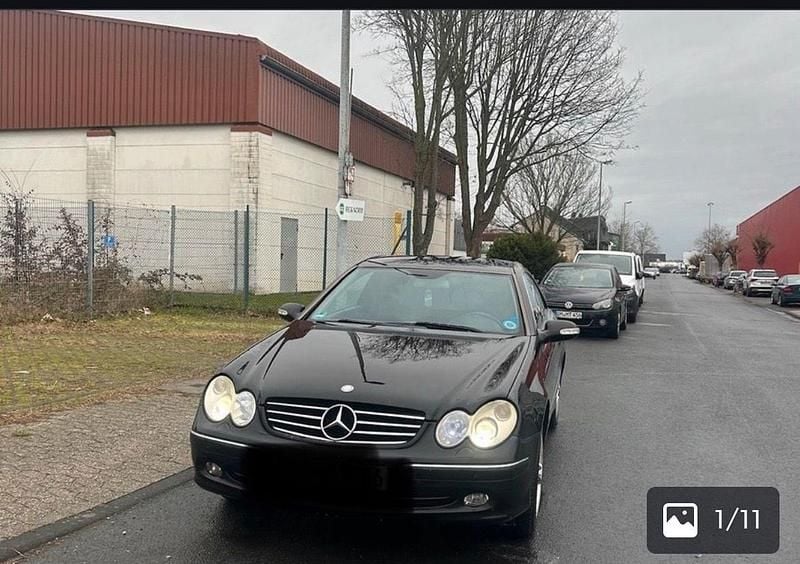 Schwarz Gebraucht 2004 Mercedes CLK270 Coupé | 2.000 € (Fairer Preis) - Bild 1/2