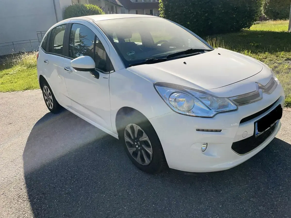 Gebraucht Citroën C3 PureTech 83 PS (61 kW) 2016 Weiß Limousine
