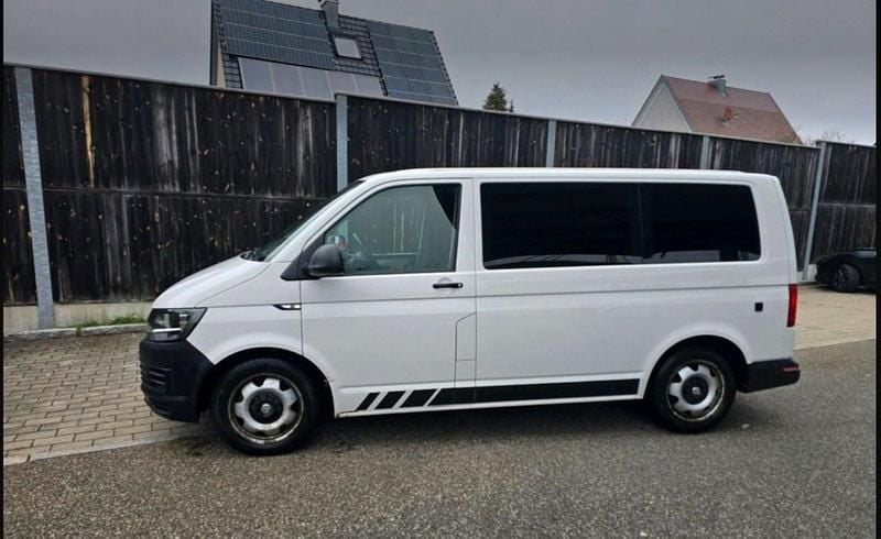 Gebraucht VW T6 Trendline 150 PS (110 kW) 2018 Weiß Van