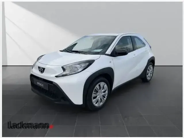 Gebraucht Toyota Aygo X Business Edition 72 PS (52 kW) 2025 SUV