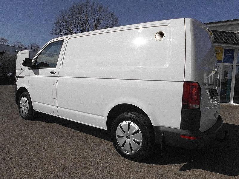 Używany VW Transporter 110 KM (80 kW) 2022 Biały Van