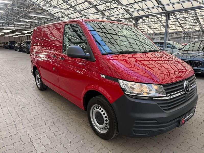 Gebraucht VW T6.1 110 PS (80 kW) 2020 Rot Van