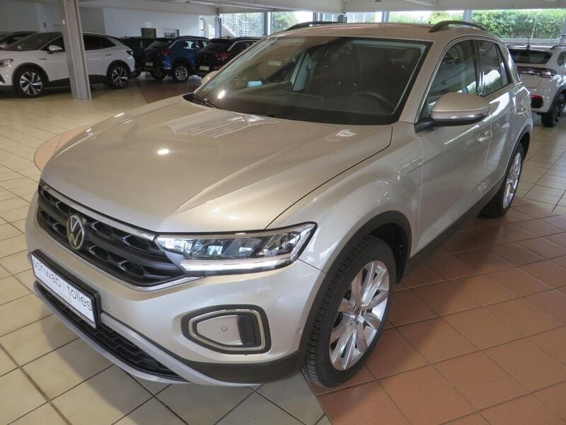 Silber Gebraucht 2023 VW T-Roc Move SUV | 26.845 € (Superpreis) - Bild 1/4