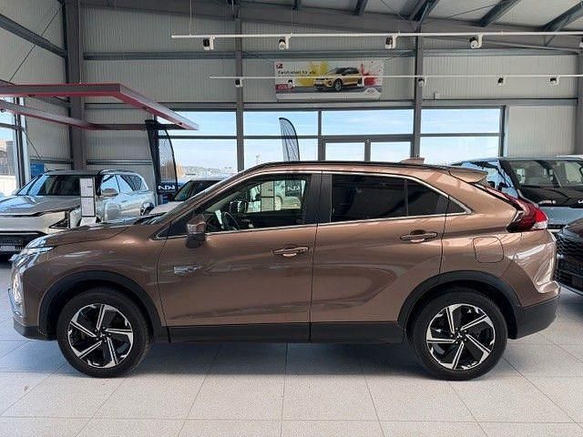Gebraucht Mitsubishi Eclipse Cross Basis 98 PS (72 kW) 2021 Braun SUV