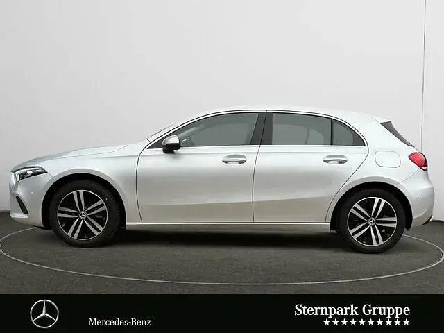 Gebraucht Mercedes A250 Progressive 160 PS (117 kW) 2022 Silber Kleinwagen