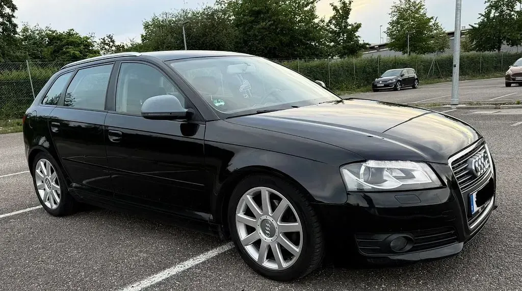 Gebraucht Audi A3 Ambition 125 PS (91 kW) 2010 Schwarz Kleinwagen